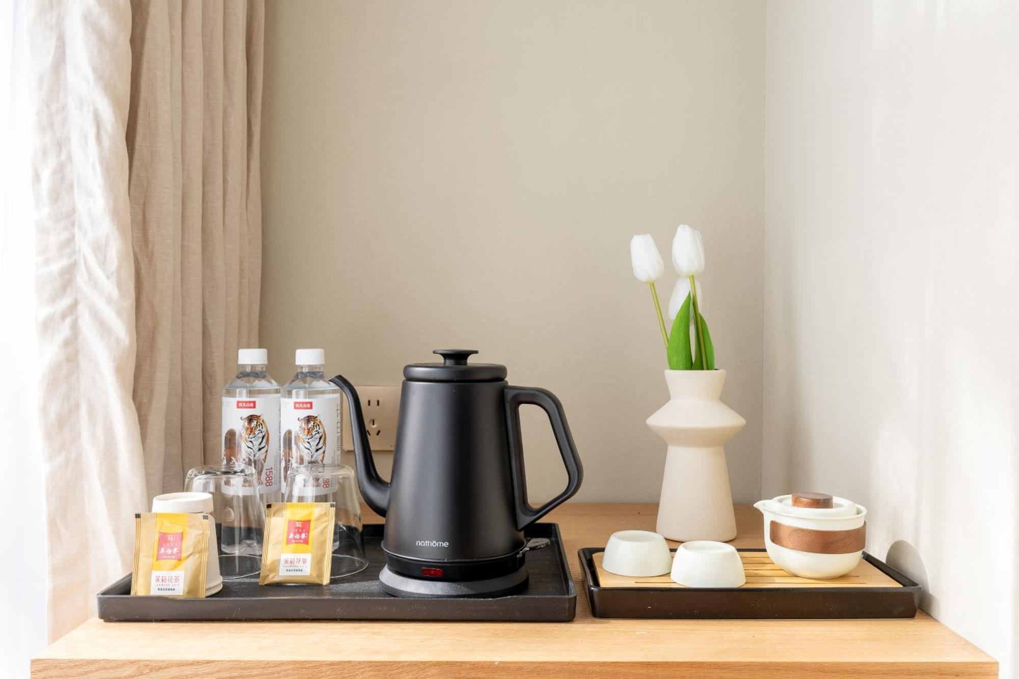 Beijing Tangfu Nanluoguxiang Wang Fu Jing Forbidden City Snack Street Hotel,1 Stop Walking To Airport Express,3 Stop To Tiananmen&Free Laundry Dry Service &Professional Free Tour Ticket Service With English Speaking Staff Extérieur photo