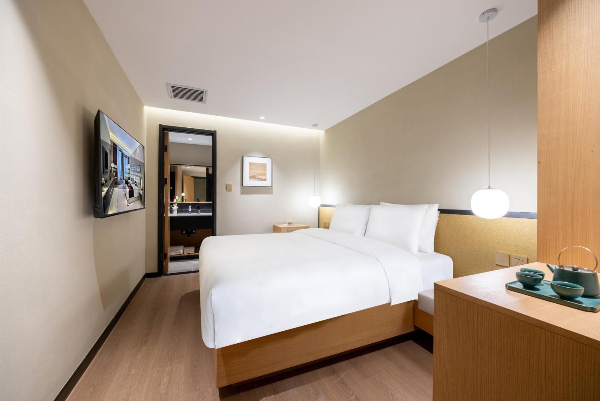 Beijing Tangfu Nanluoguxiang Wang Fu Jing Forbidden City Snack Street Hotel,1 Stop Walking To Airport Express,3 Stop To Tiananmen&Free Laundry Dry Service &Professional Free Tour Ticket Service With English Speaking Staff Extérieur photo
