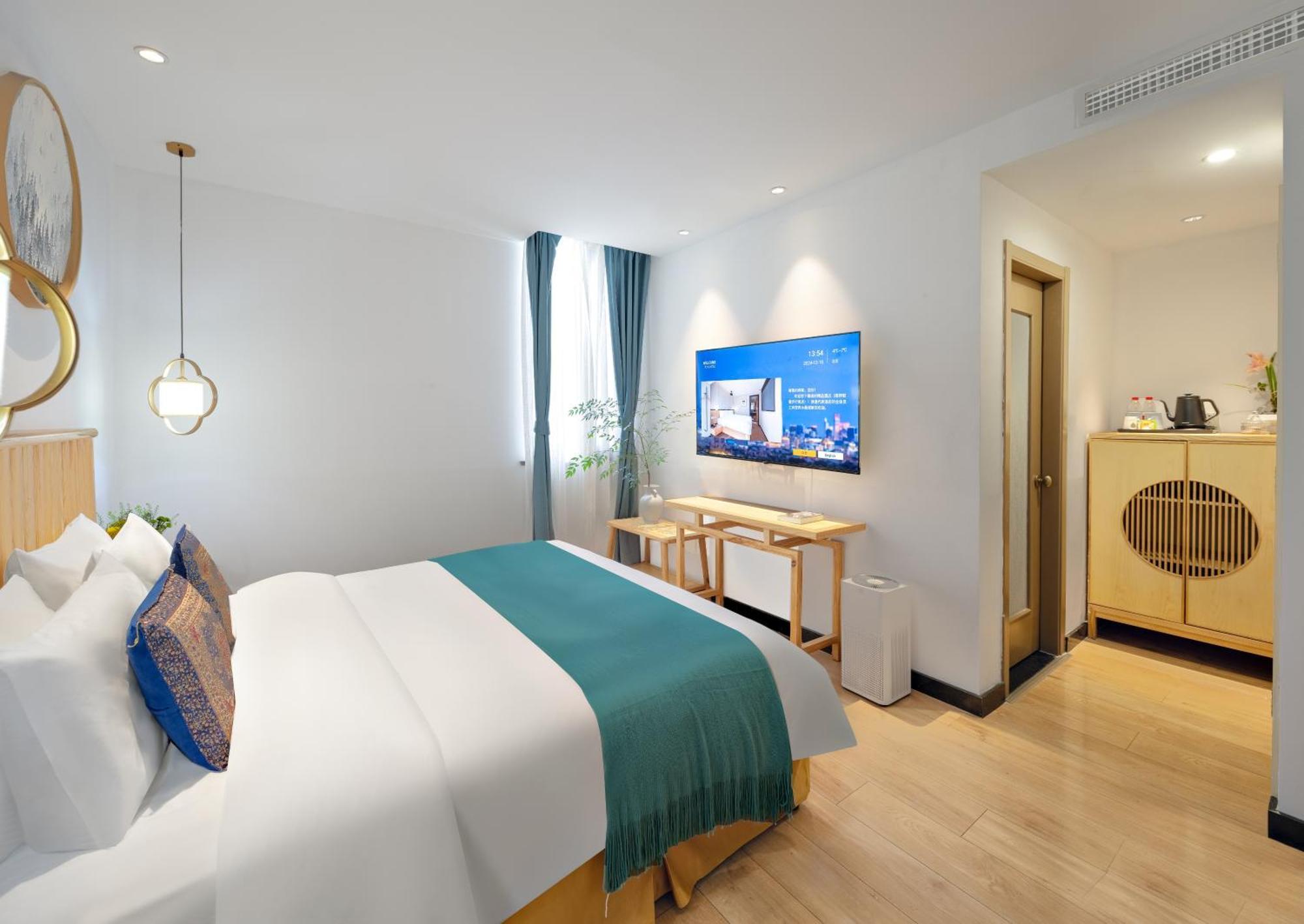 Beijing Tangfu Nanluoguxiang Wang Fu Jing Forbidden City Snack Street Hotel,1 Stop Walking To Airport Express,3 Stop To Tiananmen&Free Laundry Dry Service &Professional Free Tour Ticket Service With English Speaking Staff Extérieur photo