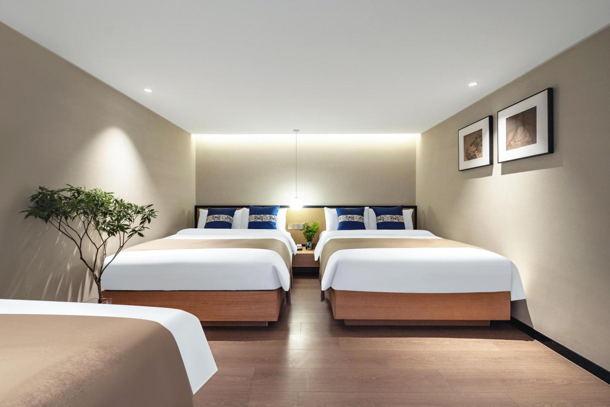 Beijing Tangfu Nanluoguxiang Wang Fu Jing Forbidden City Snack Street Hotel,1 Stop Walking To Airport Express,3 Stop To Tiananmen&Free Laundry Dry Service &Professional Free Tour Ticket Service With English Speaking Staff Extérieur photo