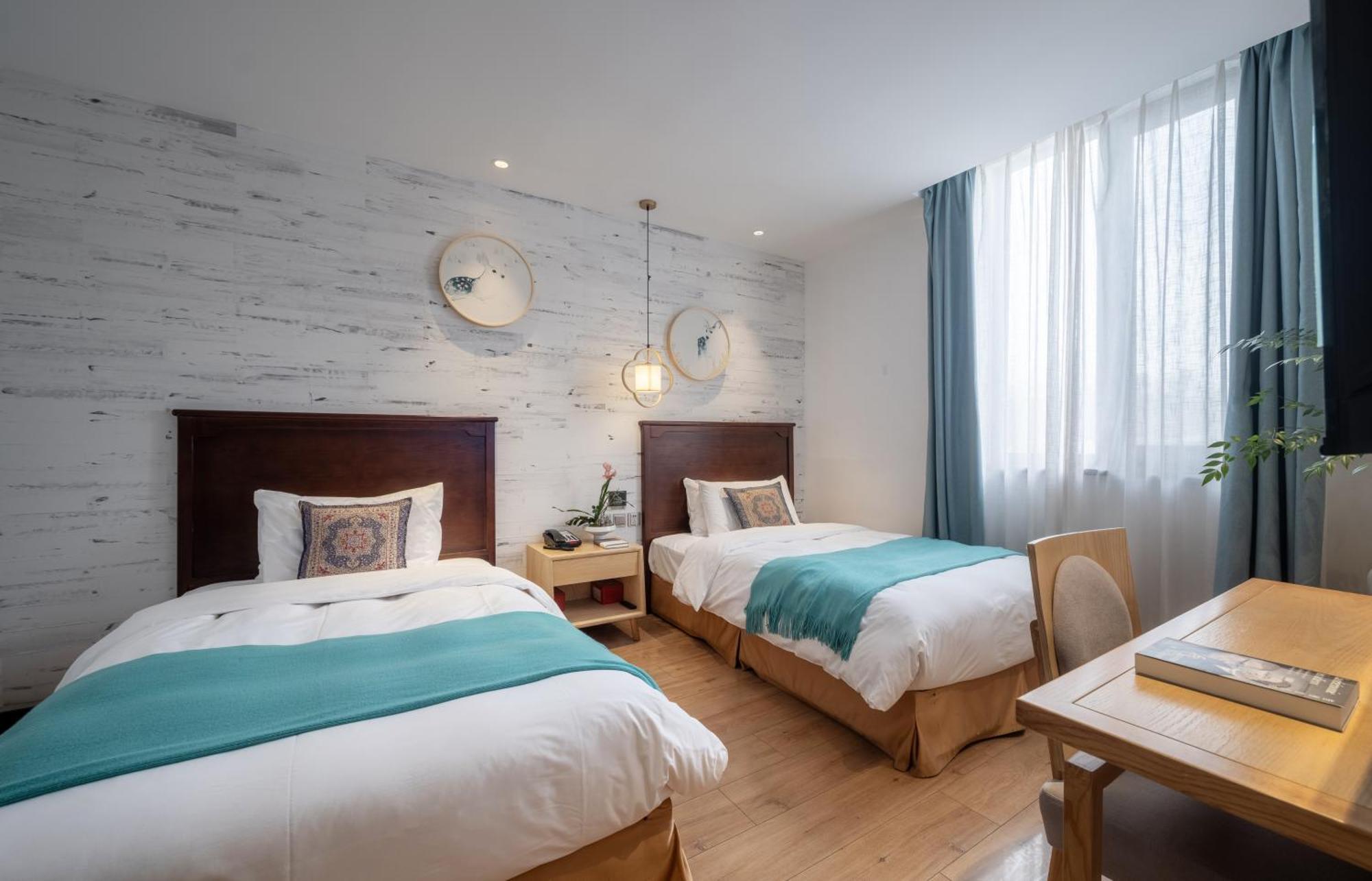 Beijing Tangfu Nanluoguxiang Wang Fu Jing Forbidden City Snack Street Hotel,1 Stop Walking To Airport Express,3 Stop To Tiananmen&Free Laundry Dry Service &Professional Free Tour Ticket Service With English Speaking Staff Extérieur photo